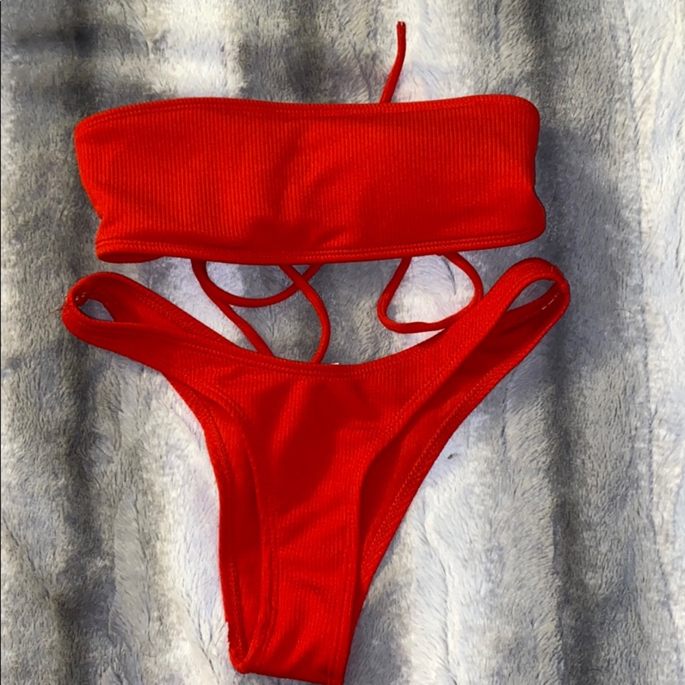 Thong bikini